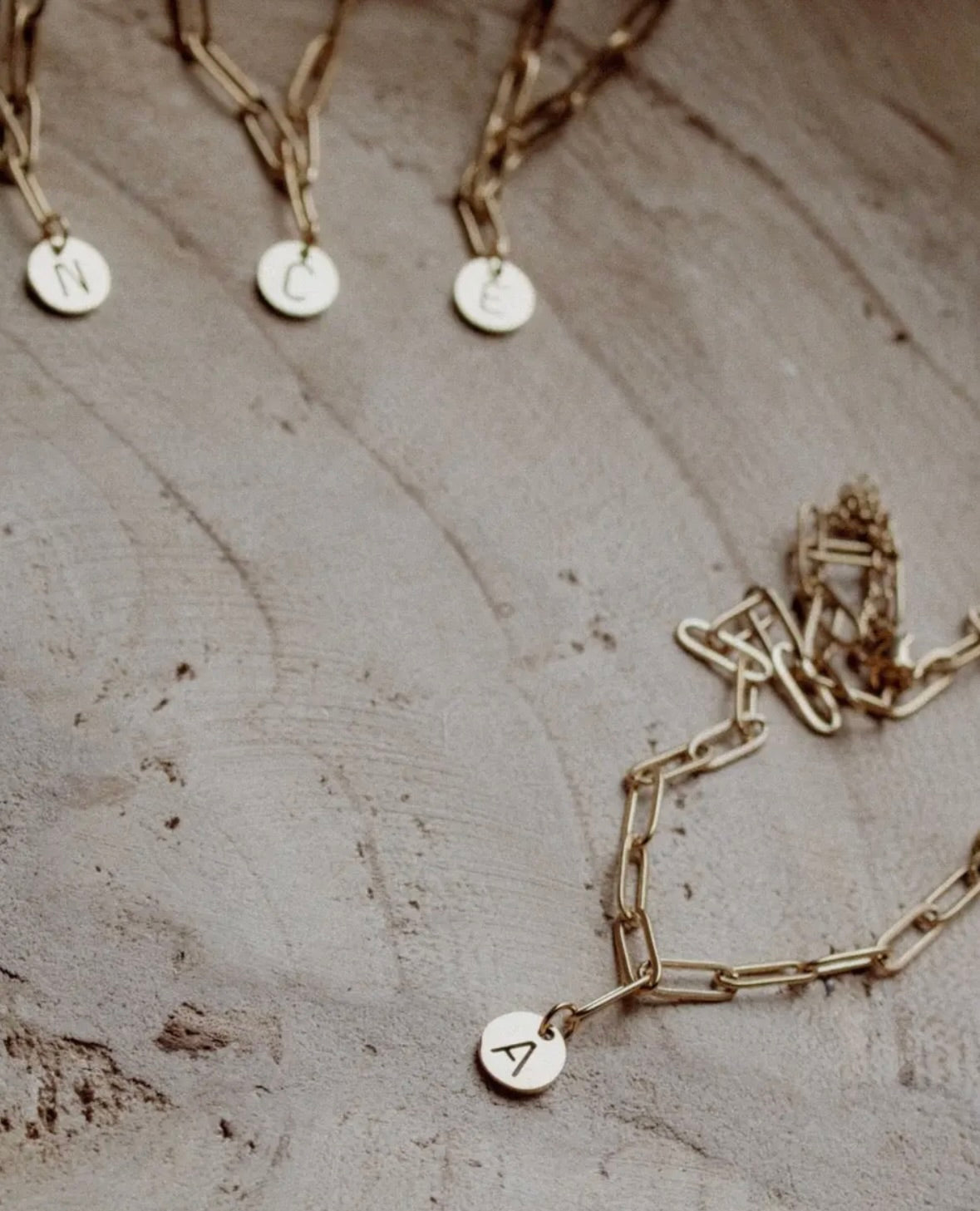 letter paperclip chain necklace - q