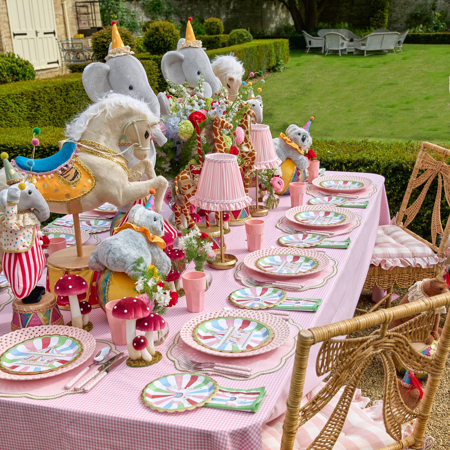 Carousel Side Paper Plates (Set of 8)