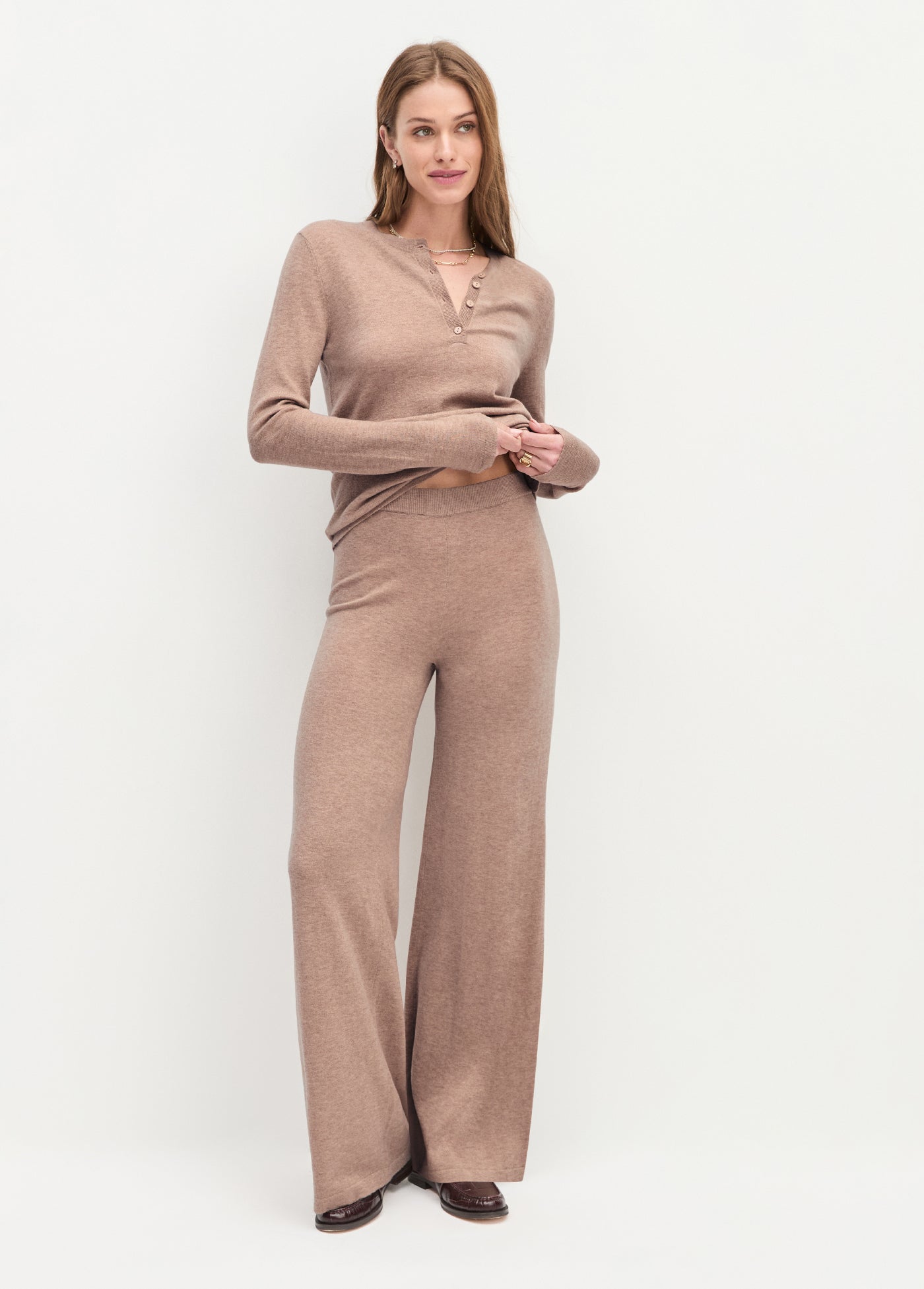 THE LUSH LOUNGE HENLEY