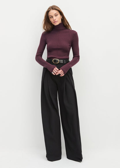 THE PETITE PLEATS FOR DAYS PANT